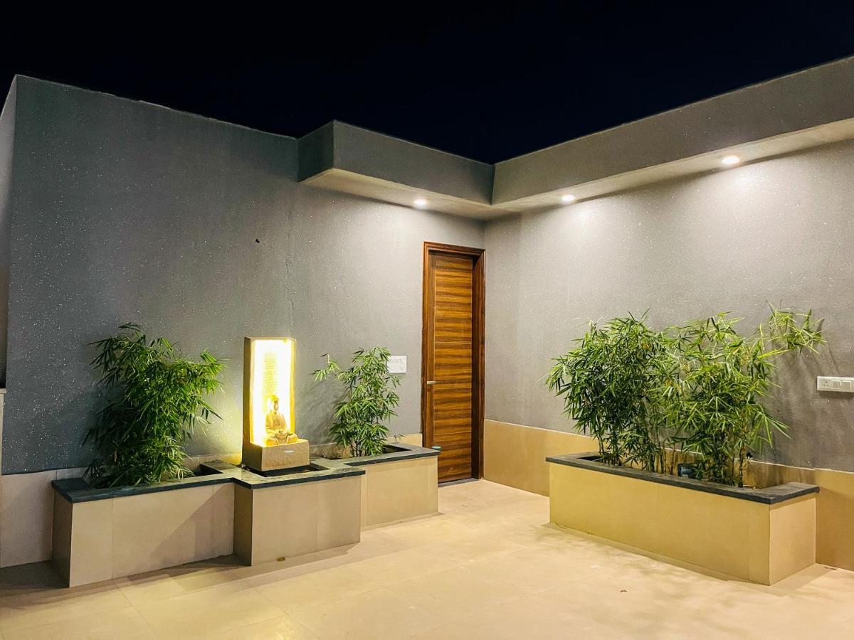 Inception Residence Γκουργκάον Εξωτερικό φωτογραφία